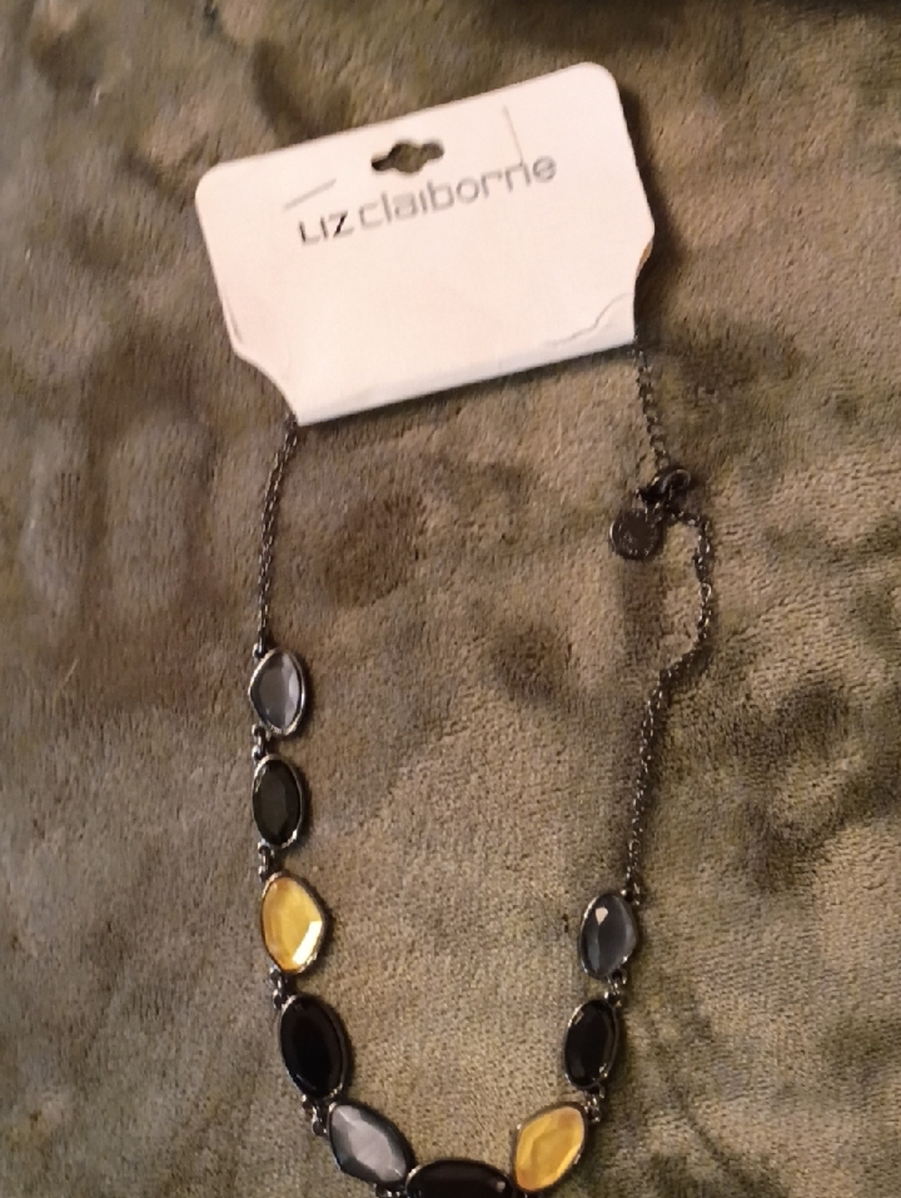 Liz Claiborne Black and Yellow Oval Stone Necklace